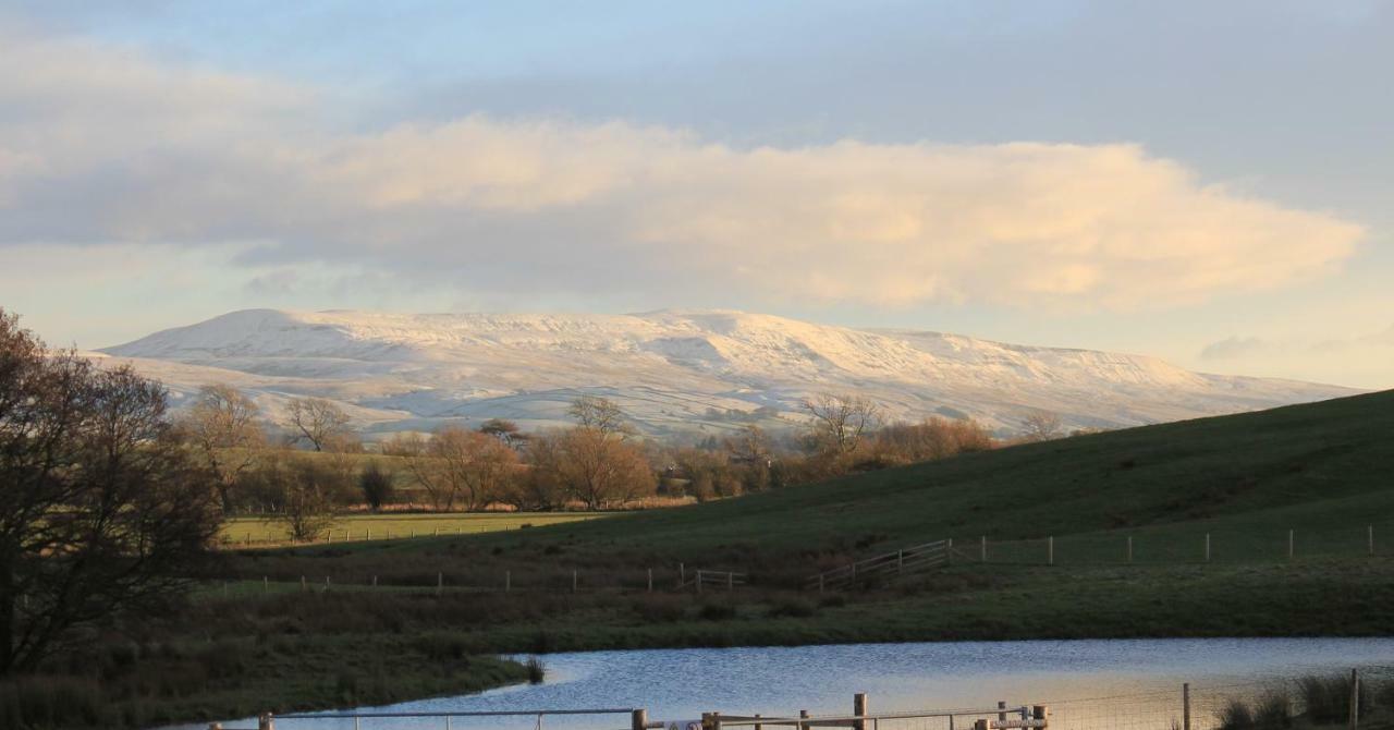 Keld Barn, Low Ploughlands Holiday Lets Kirkby Stephen Extérieur photo